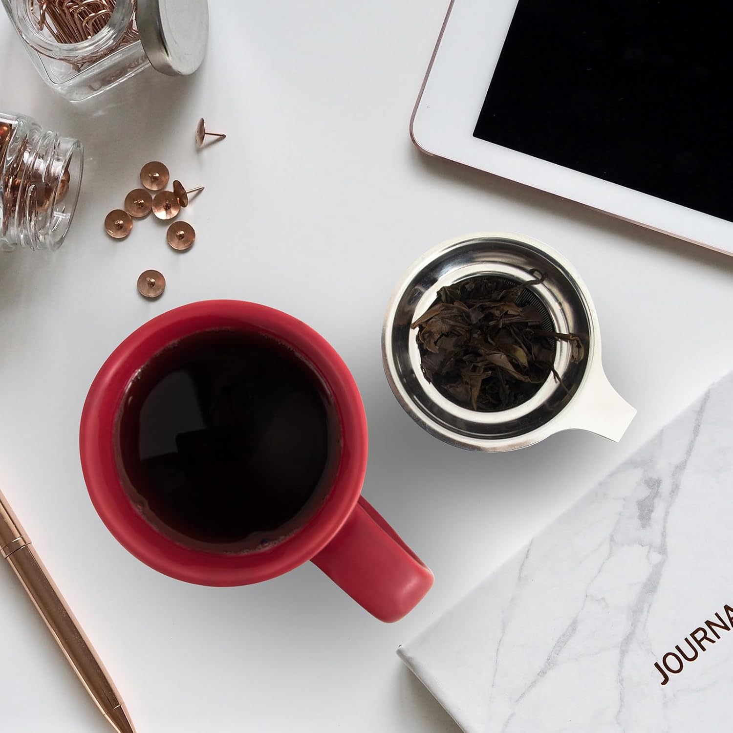 Tea Cup with Infuser and Lid, 20oz Tea Mug with Handle, Dishwasher and Microwave Safe, Ceramic Strainer Cup Gifts for Steeping Loose Leaf tea Lovers, Red