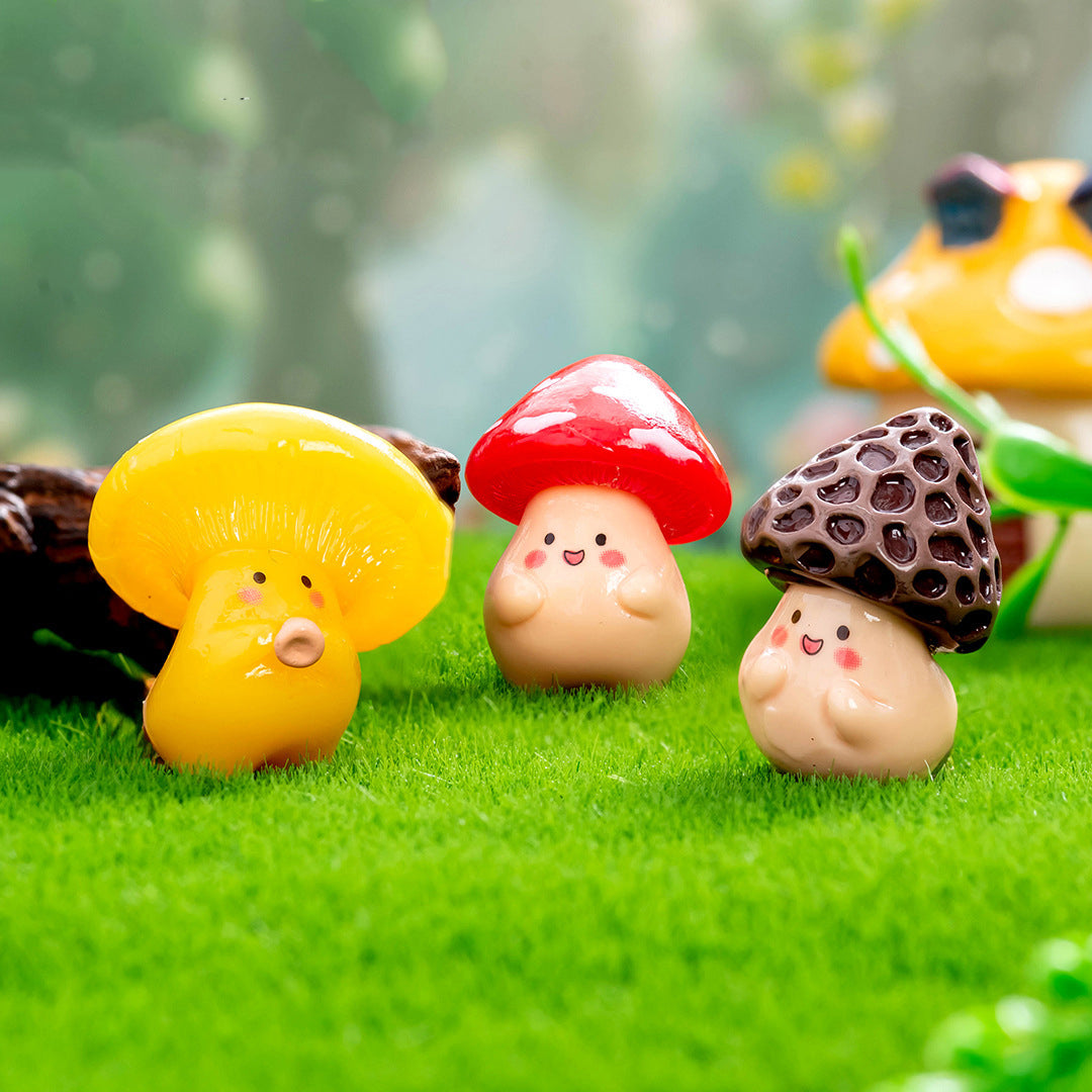 7Pcs Cute Mushroom Elf Figurines – Resin Miniature Ornaments for Fairy Garden, Terrarium, Succulent Planter & Home Decor