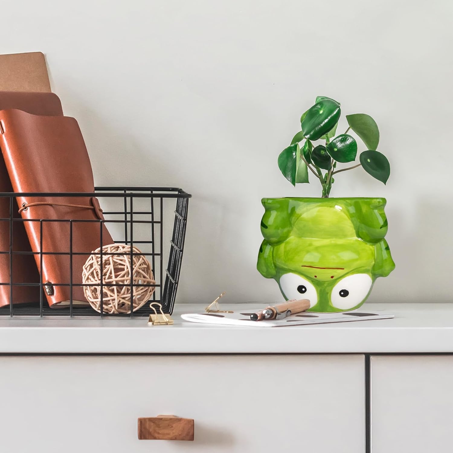 Cute Animal Ceramics Planter Succulent Pot with Drainage, 4.4 Inch Plant Pot for Indoor Mini Plants Flower Cactus, Home and Garden Decor Fun Frog Gift