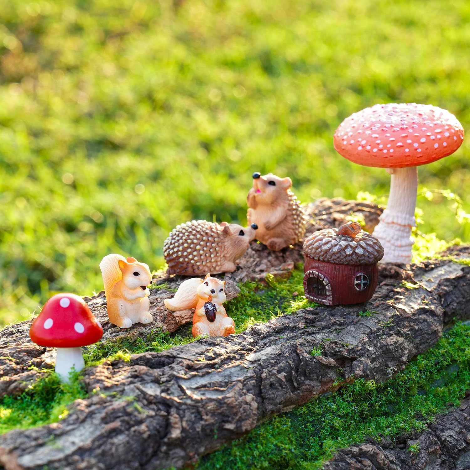 7Pcs Fairy Garden Animal Figurines – Resin Squirrel, Hedgehog, Mushroom & Acorn Miniatures for DIY Terrarium & Home Decor