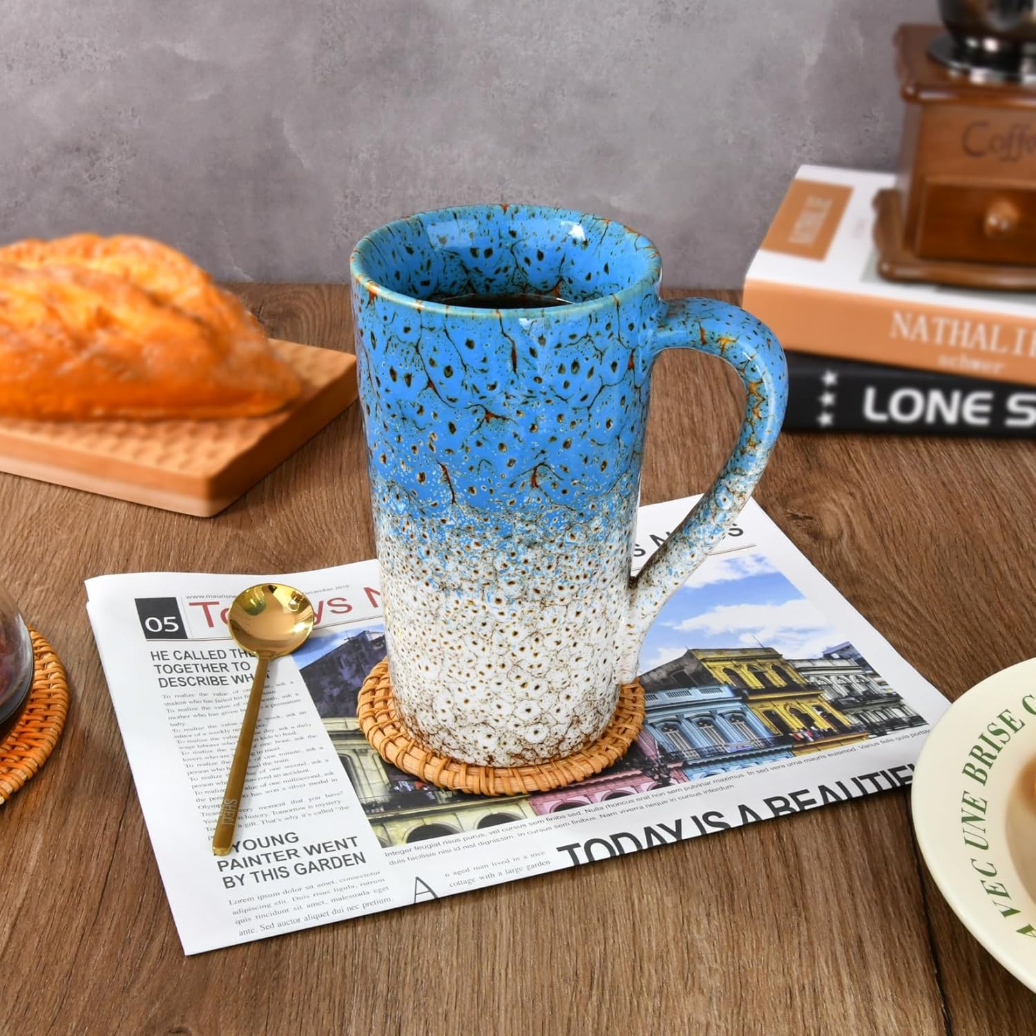 20 OZ Large Coffee Mugs, Coffee Cups Ceramic Tall Coffee Mugs with Handle, Unique Latte Tea Cup for Office and Home, Novelty Gifts for Men and Women, Set of 2 (White & Blue)
