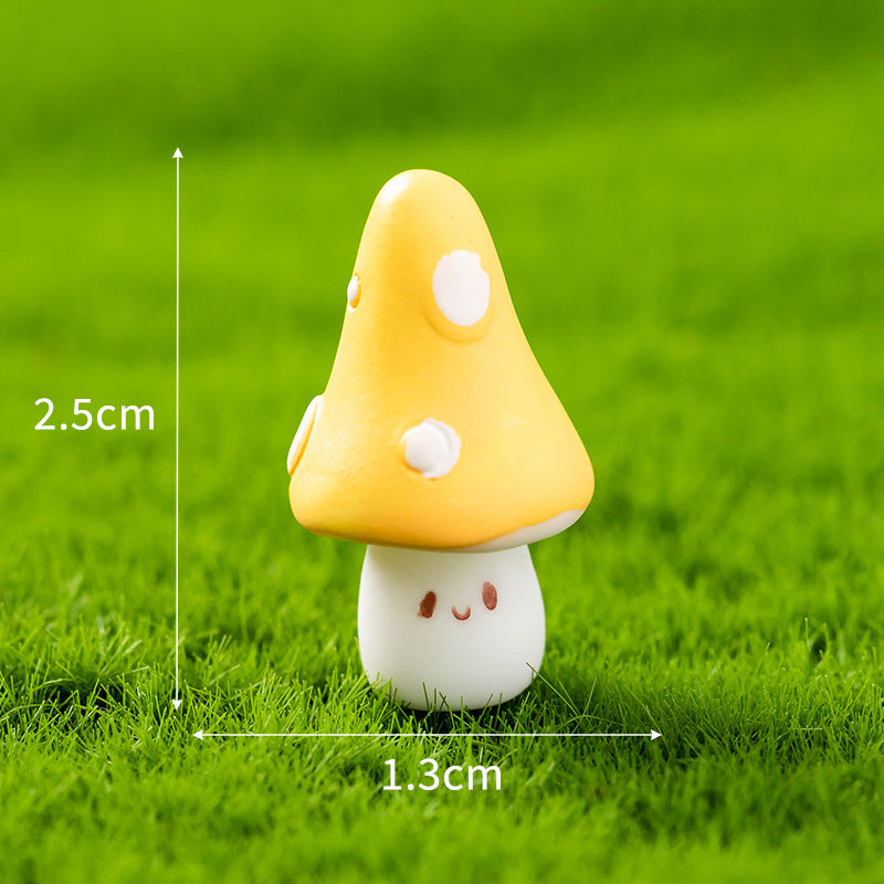 7Pcs Mini Mushroom Figurines – Cute Resin Ornaments for Fairy Garden, Terrarium, Succulent Pots & DIY Decor