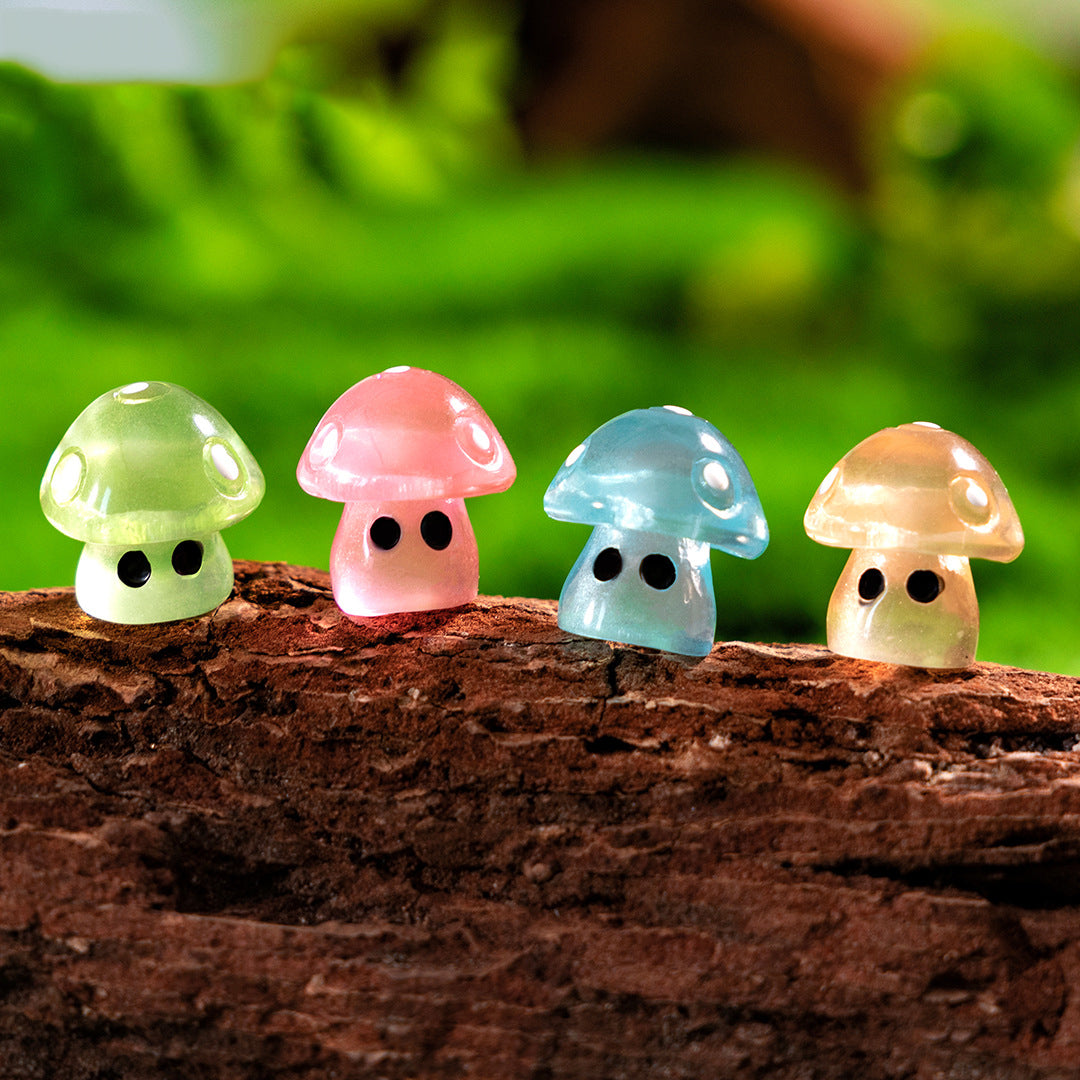 7Pcs Mini Glitter Mushroom Figurines – Resin Ornaments for Fairy Garden, Succulent Pots & DIY Decor